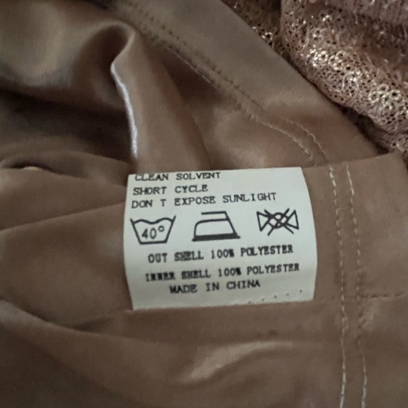 Elegant Floor-length Formal Dress with Rose Gold Sequins - Picture 4 of 4